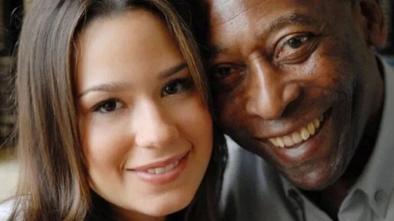 Pelé: quem é a enteada reconhecida como herdeira do Rei do Futebol