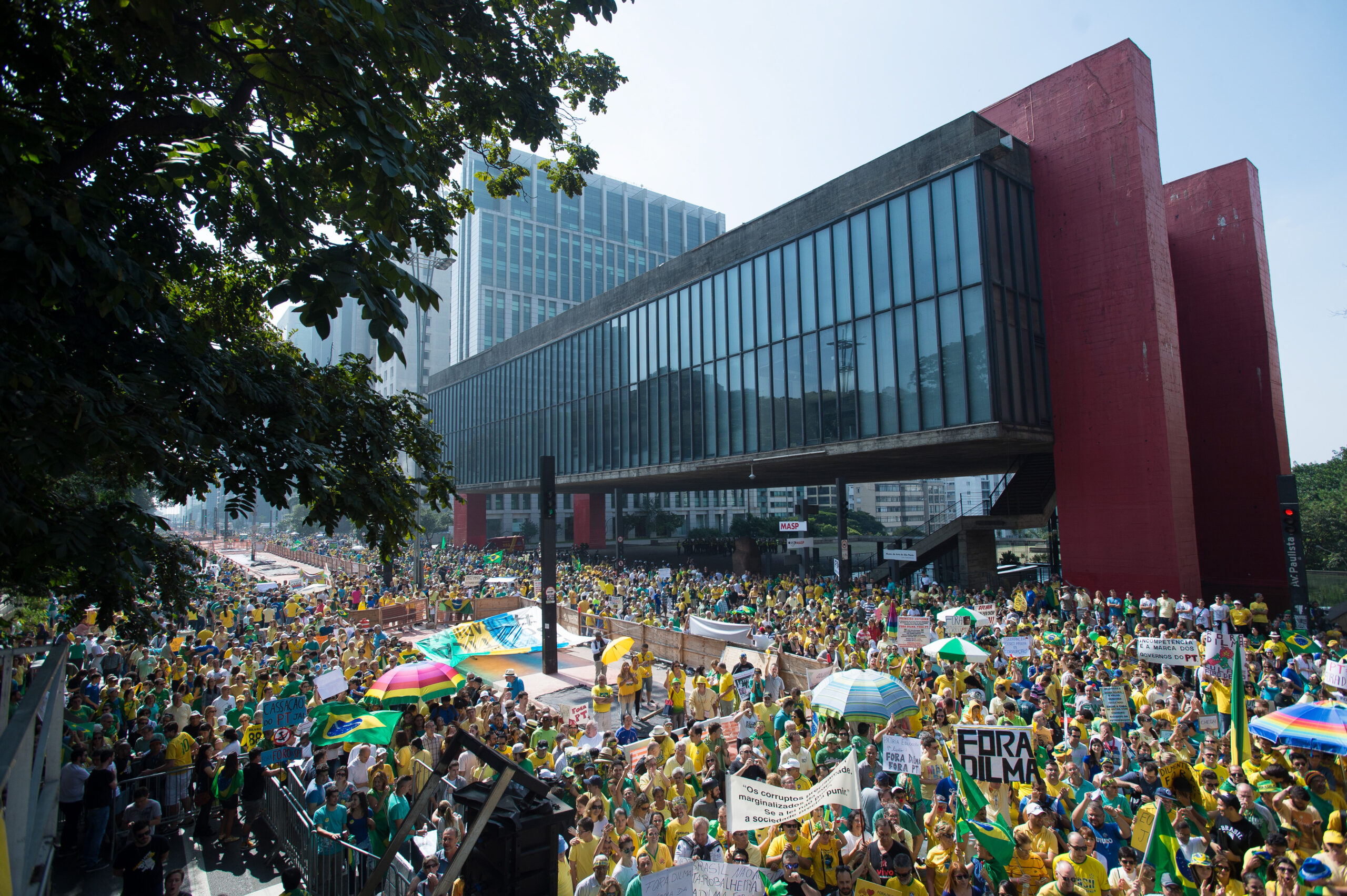 52% dos eleitores acreditam que o Brasil pode ser tornar um país comunista