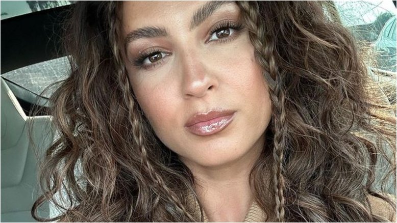 Cantora Tori Kelly é internada com coágulos no pulmão e nas pernas