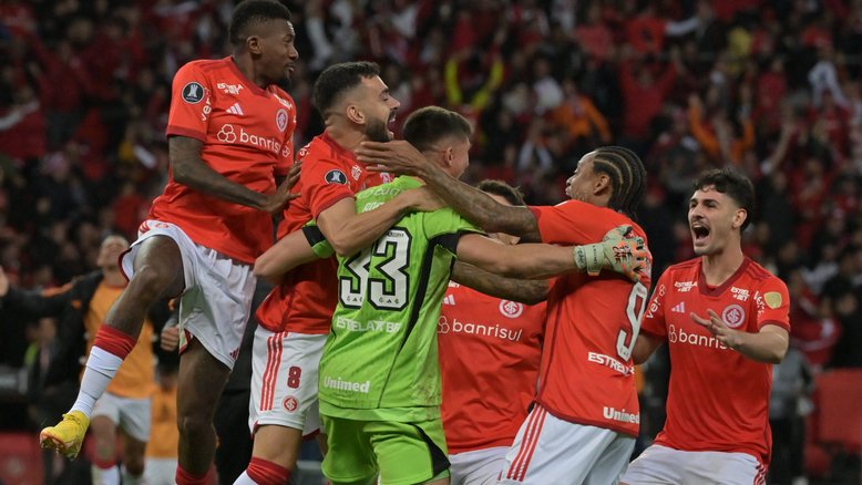 Internacional elimina River Plate nos pênaltis e alcança as quartas de final da Libertadores
