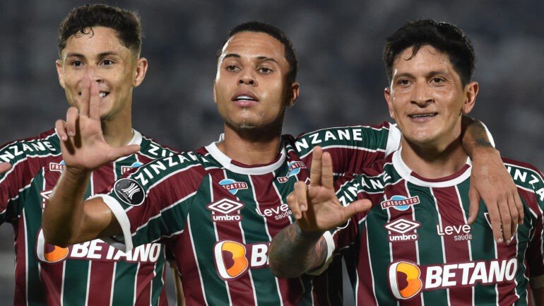 Com Beira-Rio lotado, Internacional e Fluminense definem 1º finalista da Libertadores