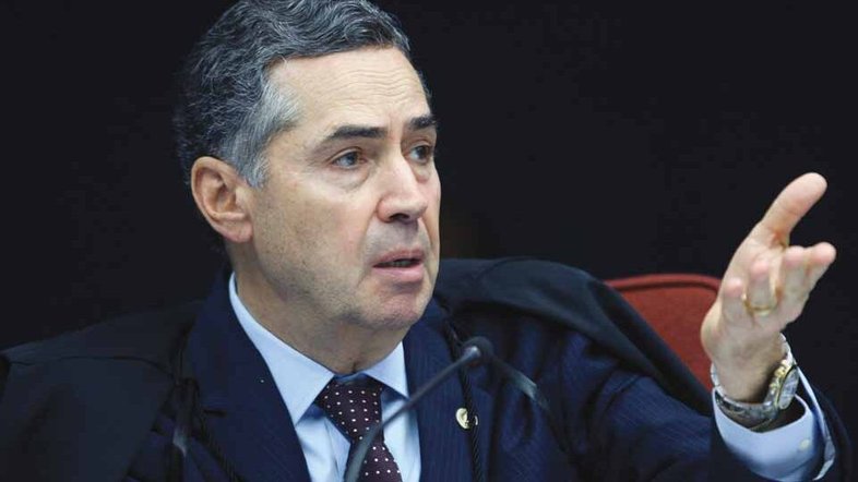 Barroso: STF ajudou a preservar democracia e não é hora de 'mexer' no tribunal