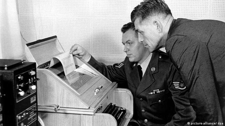 EUA e Rússia inauguravam o "telefone vermelho" há 60 anos