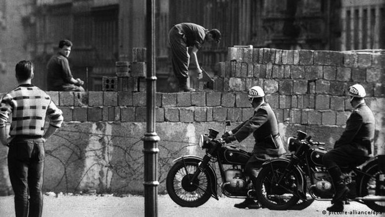 1961: Muro de Berlim começava a ser construído