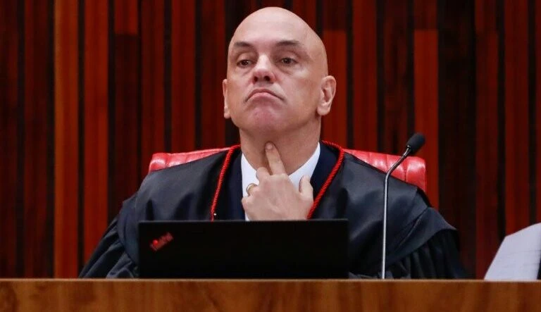 PF investiga se Abin de Ramagem teria espionado Gilmar, Alexandre de Moraes e Rodrigo Maia