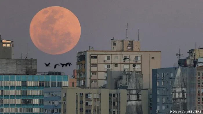 Por que a Superlua azul não deveria se chamar dessa forma