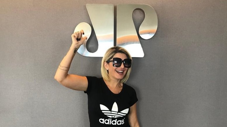 Antonia Fontenelle pede demissão da Jovem Pan: 'Já sabia que não ia dar certo'