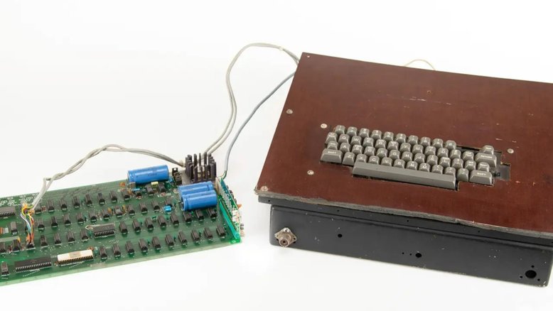 Computador 'lendário' da Apple fabricado na garagem de Steve Jobs vai a leilão
