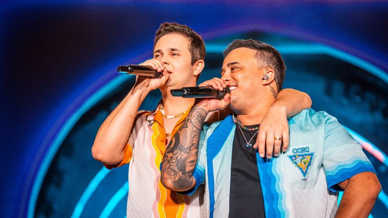Matheus e Kauan comandam o Praiou em Brasília com ingressos esgotados