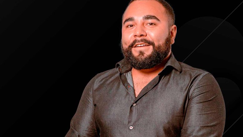 CONHEÇA A HISTÓRIA DO EMPRESÁRIO JONNATHAN SABORIO FUNDADOR DO GRUPO SMART PROFIT GLOBAL: EMPRESA QUE TEM TRANSFORMADO A VIDA DAS PESSOAS ATRAVÉS DA TECNOLOGIA E INOVAÇÃO