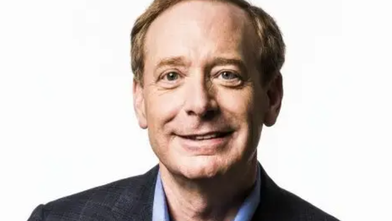 IA está exposta aos mesmos erros das redes sociais, diz presidente da Microsoft