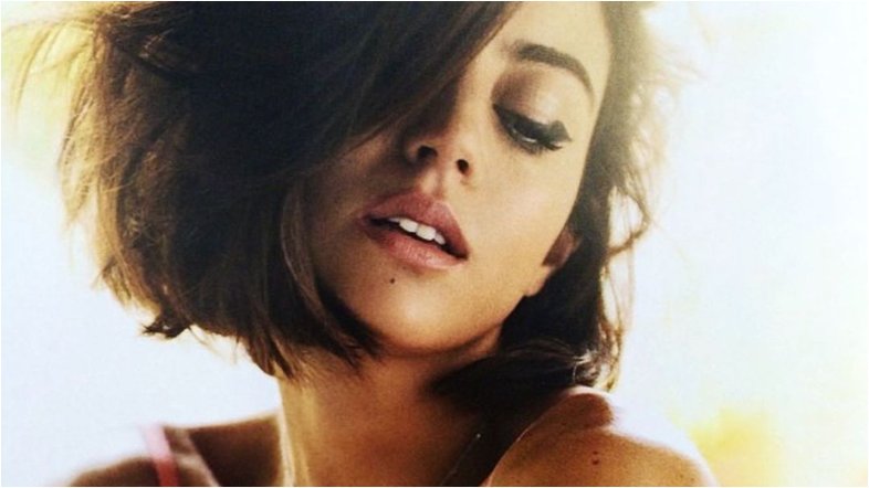 Carol Castro relembra início de carreira e convite para ensaio sensual aos 19 anos