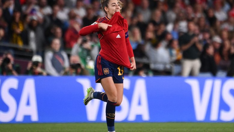 Olga Carmona anotou o gol do título da seleção espanhola