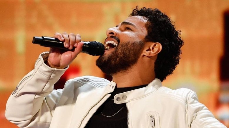 Gabriel Henrique está brilhando no palco do 'America's Got Talent'