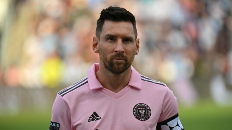 Messi fica no banco e fãs pedem reembolso em amistoso do Inter Miami em Hong Kong