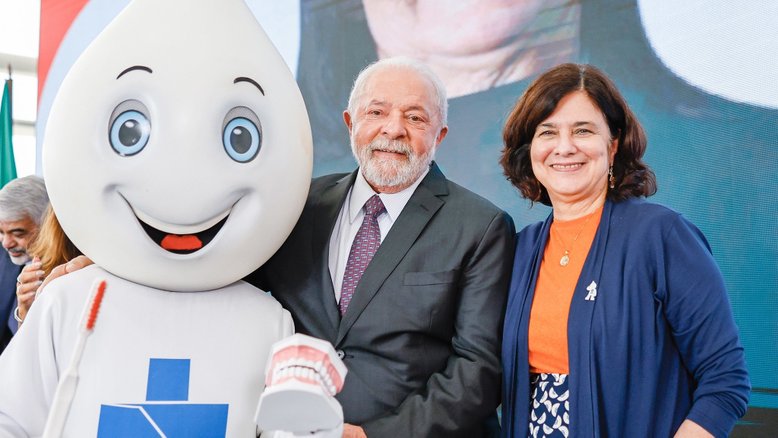 Ministra anuncia gratuidade dos 41 medicamentos no Farmácia Popular