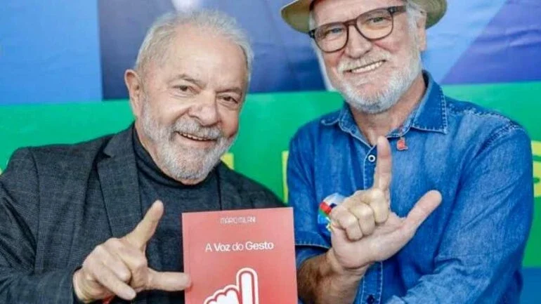 Lula e Mário Milani, autor do livro 