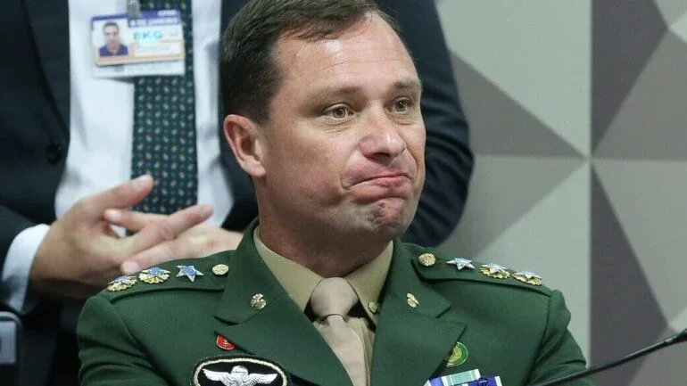 Bolsonaro consultou militares sobre golpe após vitória de Lula, diz Cid, em delação