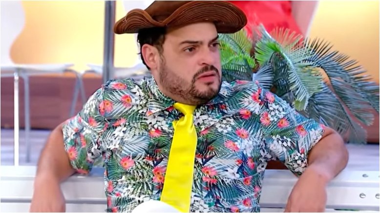 Matheus Ceará é afastado do 'A Praça é Nossa' em meio a problemas pessoais
