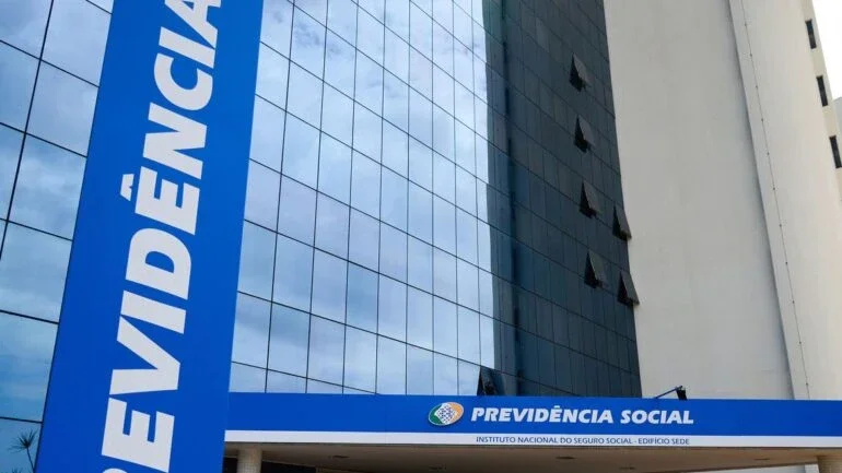 CPMI do INSS: com Planalto contra, 51% dos apoios são de partidos da base de Lula