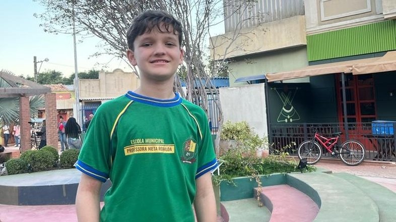 Jovem ator Miguel Galhardo
