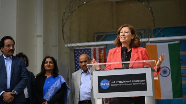 Diretora da NASA critica crença de OVNIs: 'Absolutamente não'