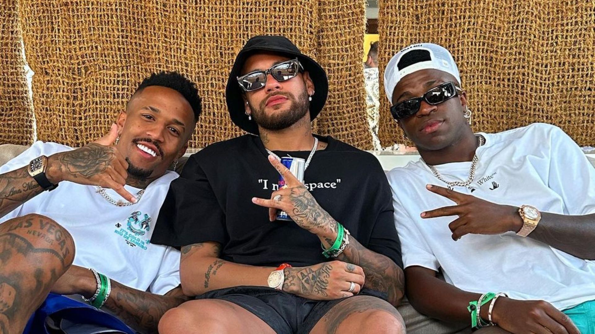 Da esquerda para a direita: Éder Militão, Neymar e Vini Jr.
