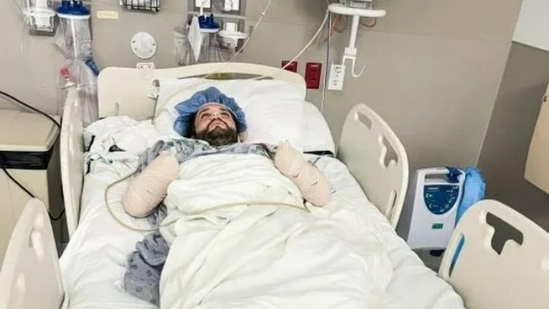 Picada de pulga deixou homem crivado de doença mortal da idade média
