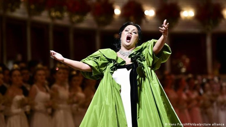 Soprano russa na ópera de Berlim gera protestos