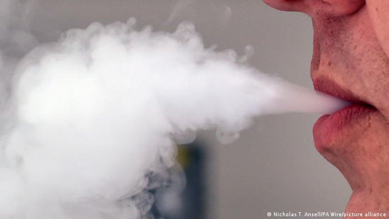 França quer banir cigarros eletrônicos descartáveis