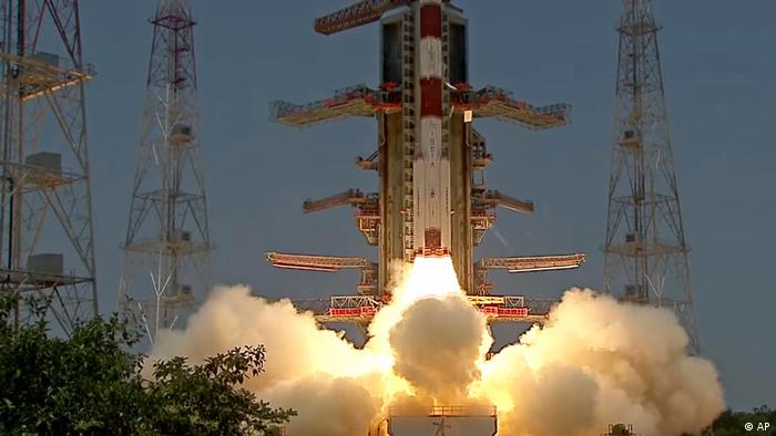 Depois de pouso na Lua, Índia lança sonda para estudar o Sol