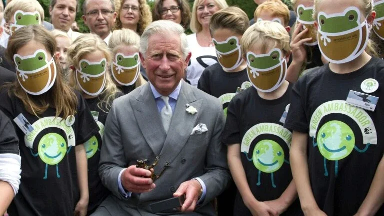 Charles III, um ano de reinado sem contratempos