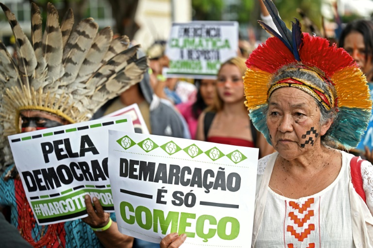 Lula demarca novas terras indígenas no Dia da Amazônia