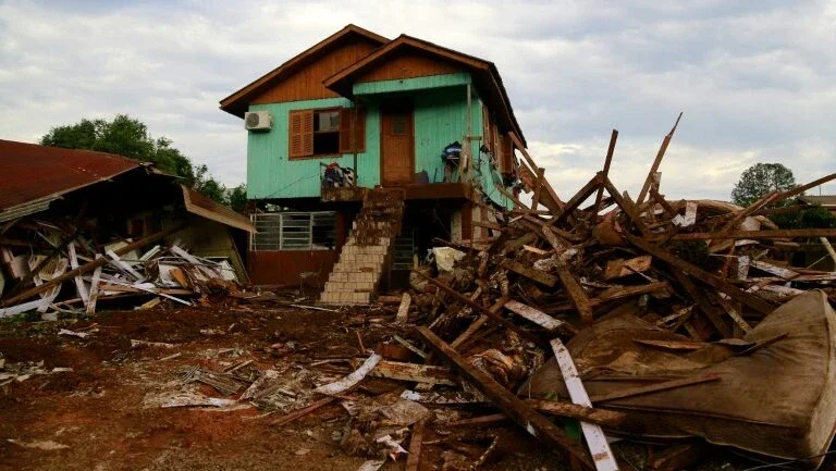Rio Grande do Sul confirma 43 mortes causadas por ciclone