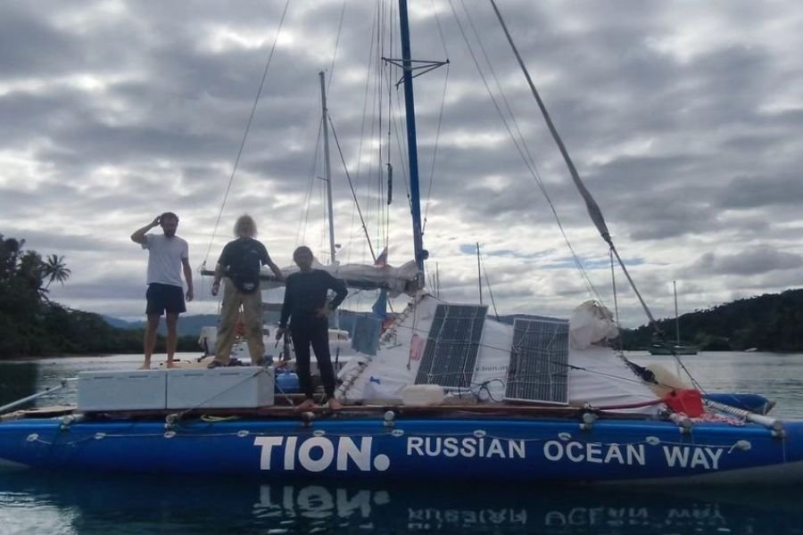 Tubarões-charuto afundam catamarã inflável na Austrália 2 Tubarões-charuto afundam catamarã inflável na Austrália