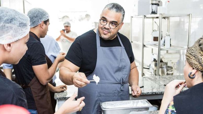 Chef Francisco Sant’Ana defende o conceito de Sorveteria Brasileira