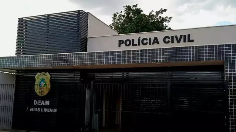 Polícia prende mãe por venda de pornografia infantil da filha de 8 anos em Goiás