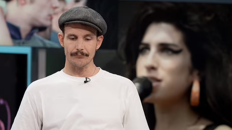 Blake Fielder-Civil não estava mais casado com a cantora quando ela morreu, em 2011