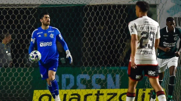 Flamengo joga mal outra vez e fica no empate contra o Goiás antes da final da Copa do Brasil
