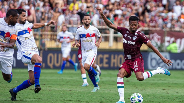 Com gol nos acréscimos, Fluminense derrota Fortaleza em Volta Redonda