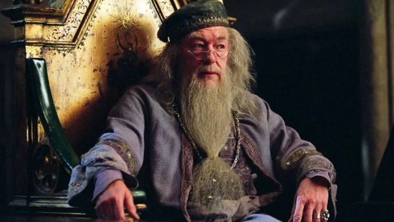 Michael Gambon ficou famoso por dar vida à Dumbledore, na saga Harry Potter