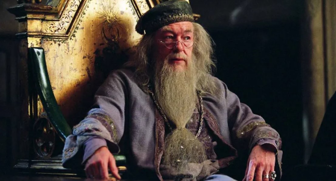 Michael Gambon ficou famoso por dar vida à Dumbledore, na saga Harry Potter