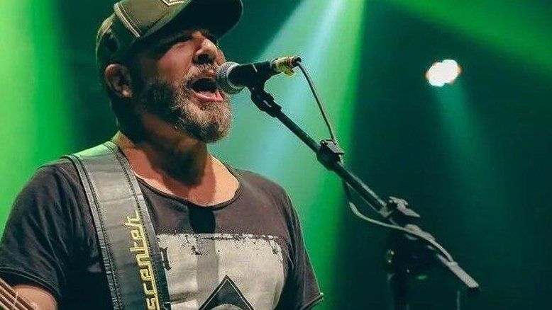 Mingau é baixista do Ultraje a Rigor e foi baleado