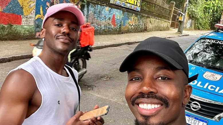 O ator Ncuti Gatwa e o cabeleireiro Silas Baiden