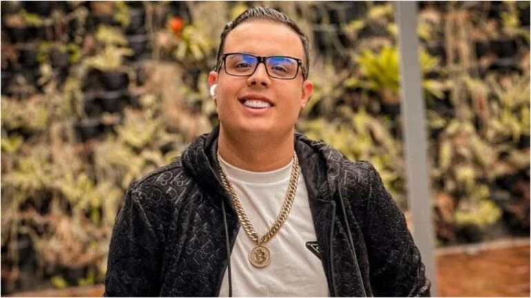 De volta ao YouTube, Patrick Abrahão pretende relatar em livro processo de acusação que enfrentou