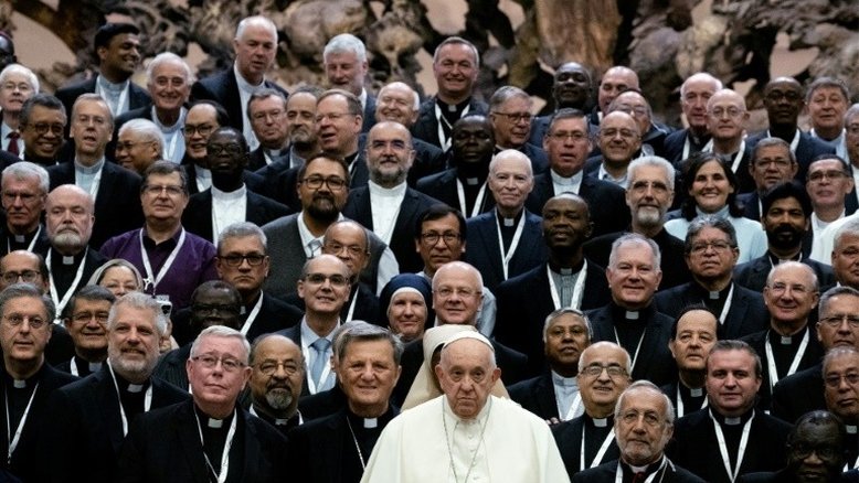 Sínodo aborda questão das mulheres diáconas na Igreja católica
