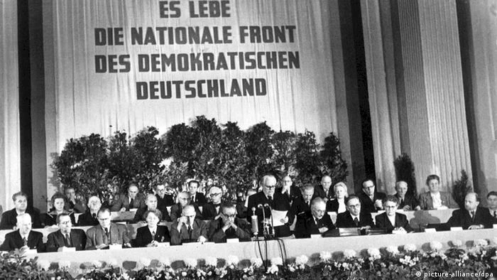 1949: Criação da República Democrática Alemã