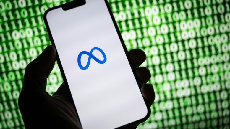 Pressão regulatória faz redes sociais limitarem mais conteúdos para adolescentes