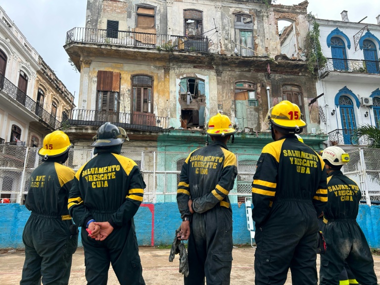 Desabamento de prédio deixa dois mortos e um desaparecido em Havana