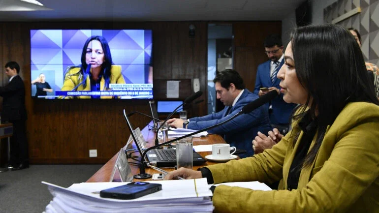 Senadora Eliziane Gama (PSD-MA) leu relatório final sobre a CPMI do 8 de Janeiro